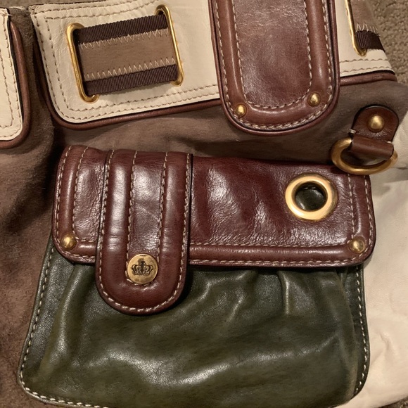 Juicy Couture suede shoulder bag in beige/brown - Picture 3 of 11